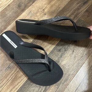 Ipanema Glitter Wedge Black Flip Flop Sandal Black Size 9 Woman’s